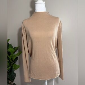 JLUXLABEL Women's Crewneck Long-Sleeve Top - Light Taupe